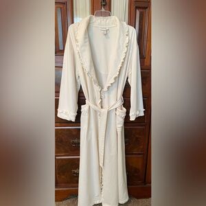 Vintage Vanity Fair Ivory Long Ruffled Robe  Sz Medium